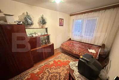 Apartament cu 3 camere semidecomandat, mobilat în Gojdu - 1