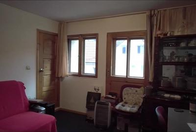CASA CENTRUL ISTORIC- SINGUR IN CURTE CU MAI MULTE APARTAMENTE - SCHEI - 8