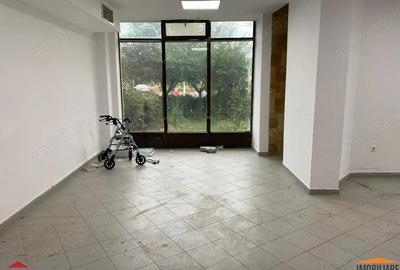 Spațiu comercial, de 132 mp, în Alfa - 8