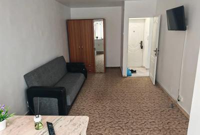 Inchiriez garsoniera - 1