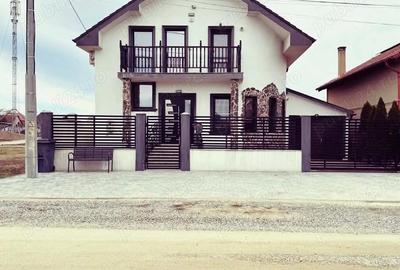 Casă cu Teren 300 Mp în Zimandcuz - 2