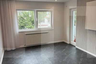 Apartament cu 3 camere, decomandat, 72 mp, zona Piata Mare