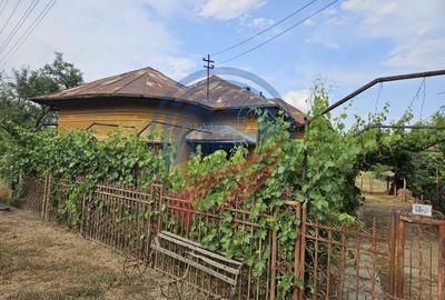 Casă individuală cu 4 camere cu Canalizare în Foișor - 1