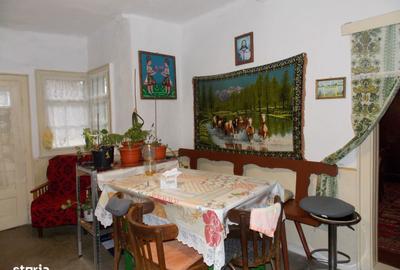 Casă cu 5 camere cu Teren 2877 Mp în Mănăștiur - 7