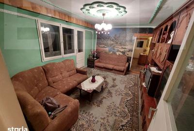 Apartament cu 3 camere semidecomandat în Central - 9