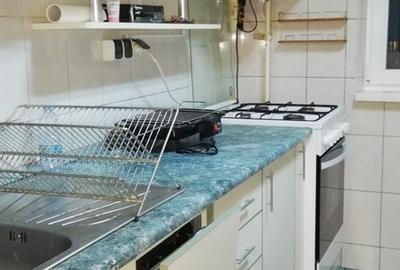 Apartament cu 3 camere decomandat în Moșilor