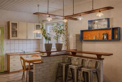 Apartament cu 4 camere decomandat, mobilat în Centrul Istoric - 2