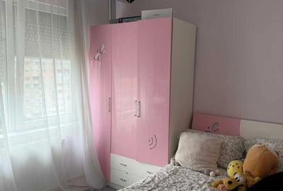 Apartament cu 3 camere decomandat în Nufărul - 2