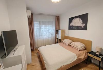 Apartament cu 3 camere semidecomandat în Central - 3