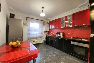 Apartament cu 3 camere semidecomandat, mobilat în Girocului - 7