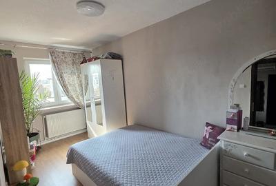 Apartament cu 3 camere decomandat în 1 Mai - 2