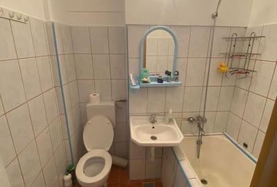 Apartament cu 3 camere semidecomandat în Solidarității - 4
