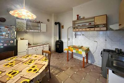 Casă individuală cu 6 camere cu Canalizare în Semicentral - 10