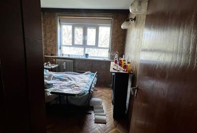 Berceni,oferta vanzare 2 camere etaj  3/4  decomandat, la 4 minute de scoala 99 - 7