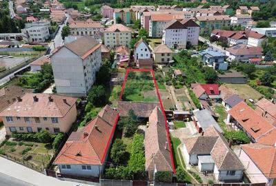 Casă cu 2 camere cu Canalizare în Central - 15