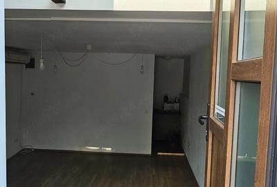 Spațiu comercial, de 44 mp, în Muncii - 9