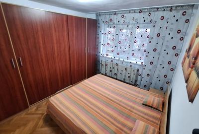 Apartament cu 3 camere semidecomandat în Micro 16 - 8