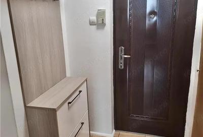 Apartament Renovat cu 2 Camere si Parcare in Astra - 6