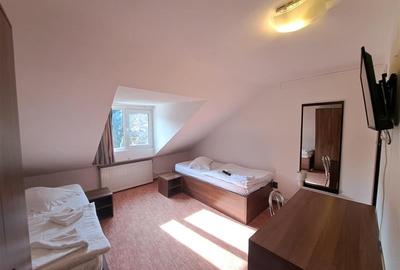 Casa individuala, 10 camere, situata in cartierul Zorilor! Casa individuala, 10 camere, situata in cartierul Zorilor! - 9