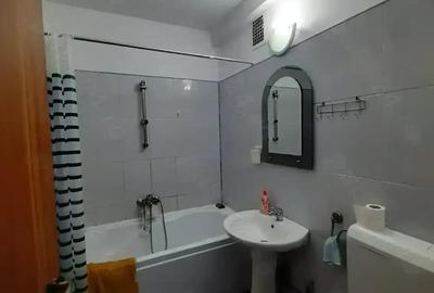 Proprietar inchiriez apartament ultracentral, spatios, loc de parcare, centrala , clima, balcon - 3