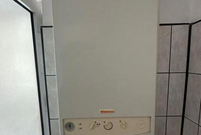 - Apartament 3 camere decomandat, Buzaului, etaj 3, suprafat - 6
