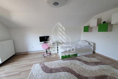 Casa individuala la intrare in Sag, teren de 1.800 mp,  comision 0 - 7