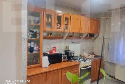 Apartament cu 3 camere semidecomandat în Central - 13