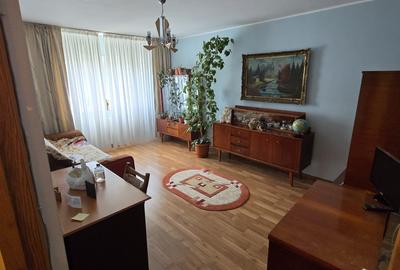 Apartament cu 2 camere decomandat în Inel I