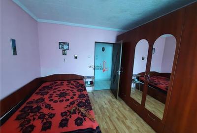 2 camere decomandat Calea Vitan, 1979 - comision 0% - 7