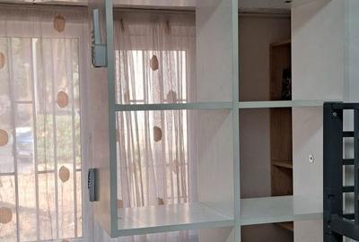 Garsonieră nedecomandată în Central - 1