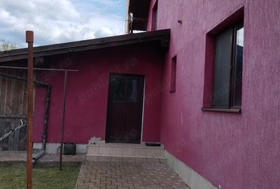 Casă cu 6 camere în Oțelu Roșu - 4