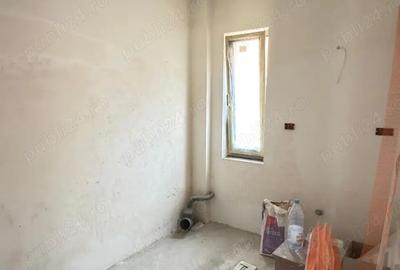 Vand casa renovata la gri in Re?i?a zona Lunca - 7