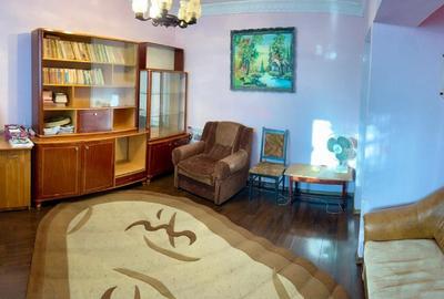 Apartament cu 3 camere in Micro 18 - 14