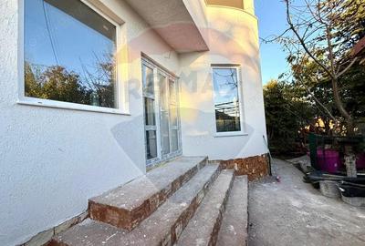 Casa de vanzare in Eforie Nord teren proprietate 300 mp - 9