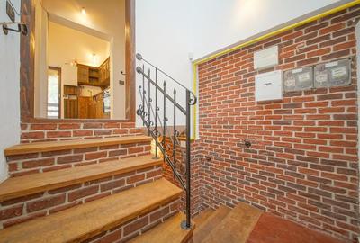 Casa de vanzare in centrul Brasovului - curte privata si pivnita - 1