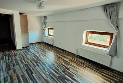 Casă cu 3 camere cu Teren 60 Mp în Central - 3