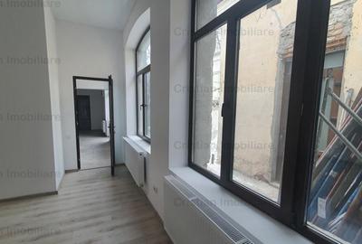 Casă cu 3 camere cu Teren 177 Mp în Central - 6