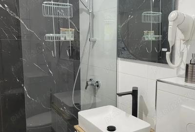 Apartament cu 2 camere semidecomandat în Năvodari - 1