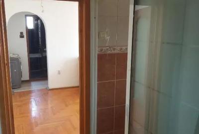 Apartament cu 3 camere semidecomandat în Obor - 2