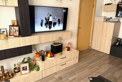 Apartament cu 3 camere semidecomandat, mobilat în Berceni - 2