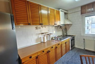 Apartament cu 3 camere decomandat în Zorilor - 9