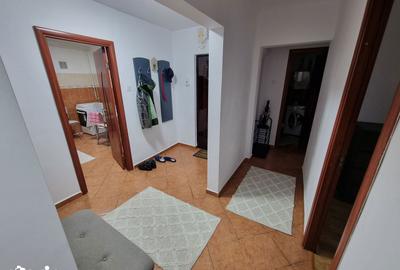 Apartament cu 4 camere decomandat, mobilat în Central - 9