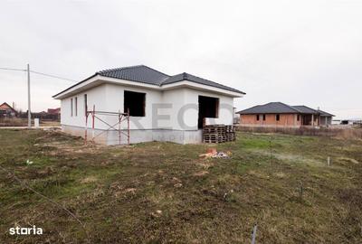 Casă cu 3 camere în Fughiu - 11