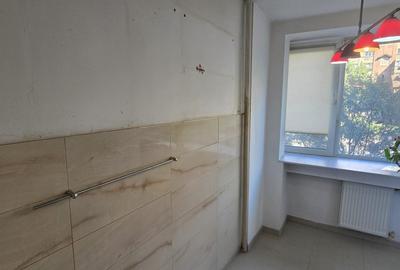 De vanzare - Apartament Metrou Universitate - 6