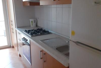 Proprietar ,;inchiriez apartament 3 camere-deosebit în zona liniștită., - 8