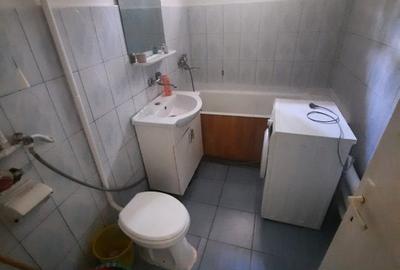 Apartament 2 camere, decomandat, zona Nicolina Apartament 2 camere, decomandat, zona Nicolina - 4