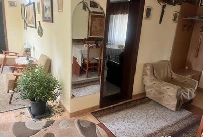 Casă cu 5 camere cu Teren 1200 Mp în Negru Vodă - 1