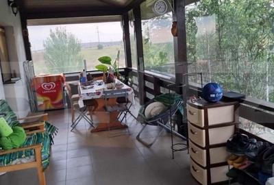 Casă cu 5 camere cu Teren 2501 Mp în Central - 1