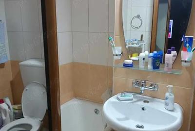 Apartament 3 camere, doua bai, Oltenita, central - 1