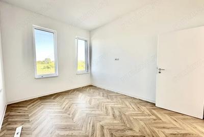 Casă cu 4 camere cu Teren 351 Mp în Urseni - 1